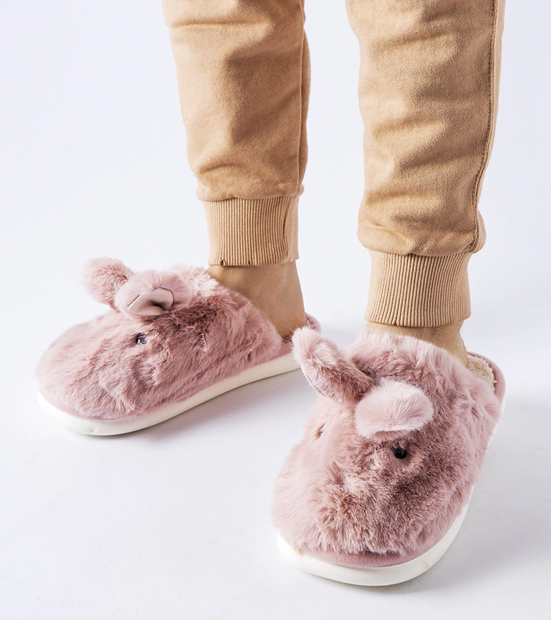 Różowe ciepłe kapcie z uszami