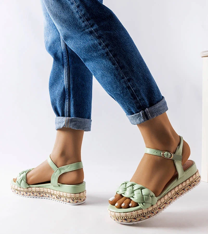 Zielone sandały na platformie