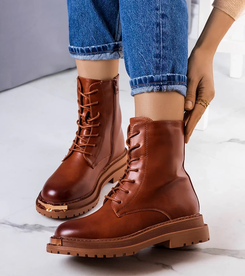 Brązowe ocieplane traperki