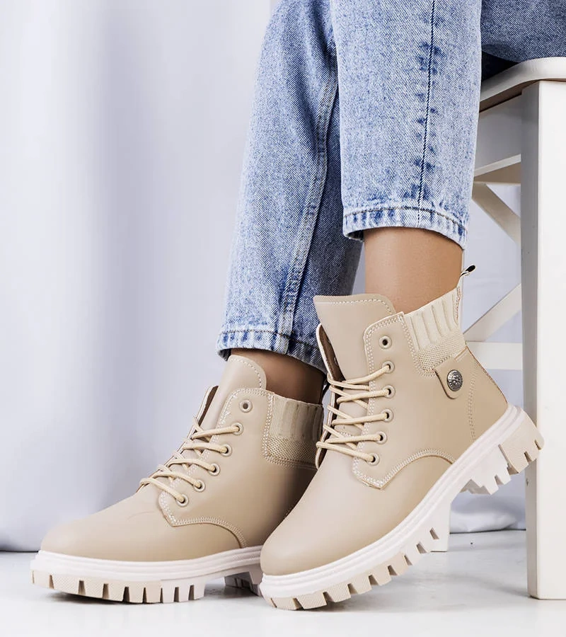 Beżowe traperki damskie