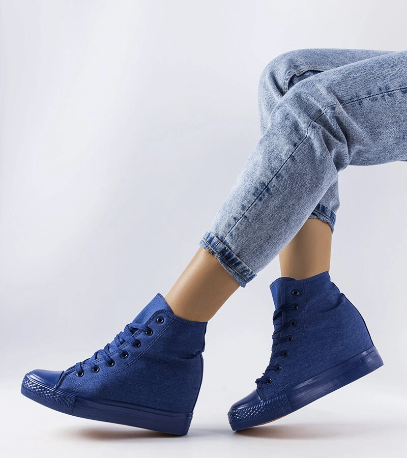 Wysokie granatowe trampki na koturnie