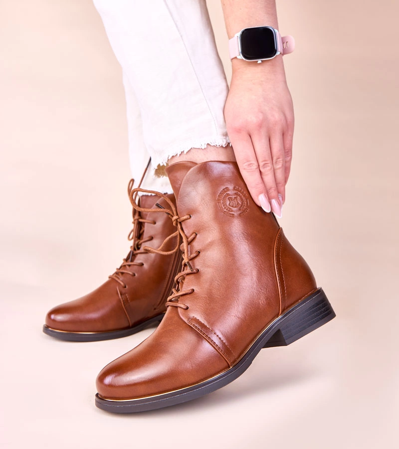 Hers Brązowe botki wiązane z ociepleniem