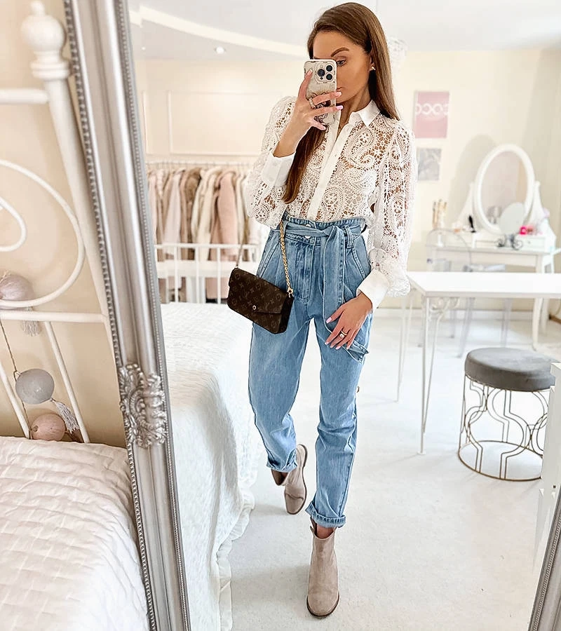 Niebieskie jeansy z wysokim stanem w stylu paperbag