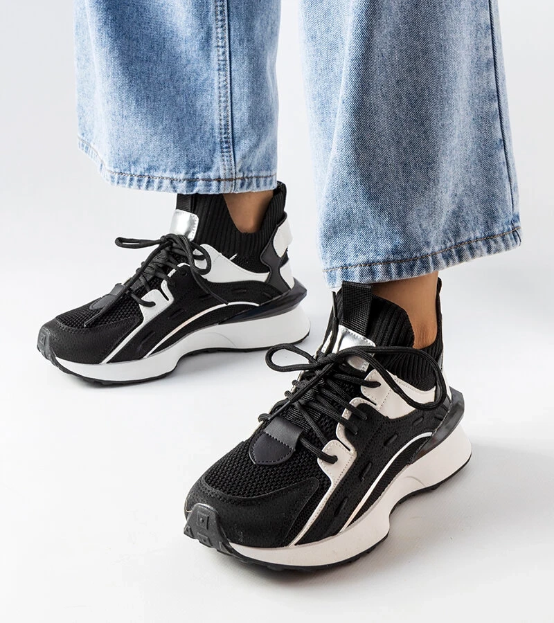 Czarno-białe stylowe sneakersy