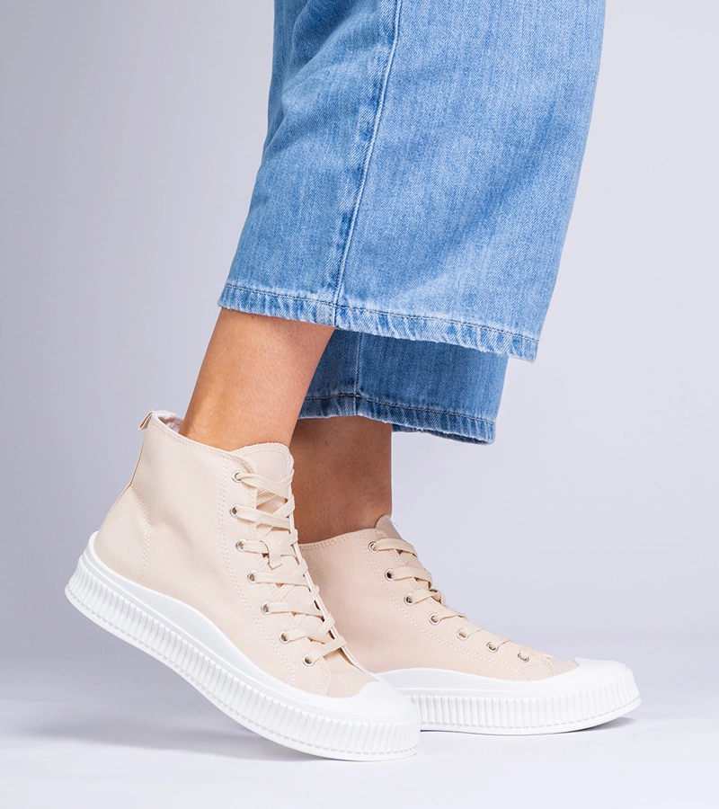Beżowe wysokie trampki na platformie