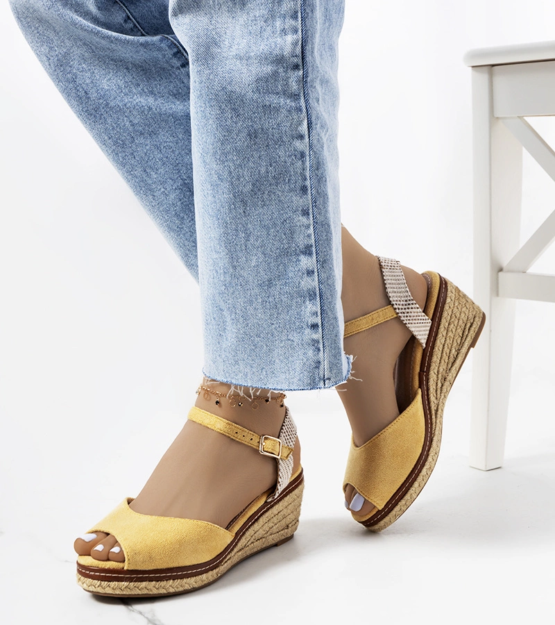 Espadryle żółte na koturnie