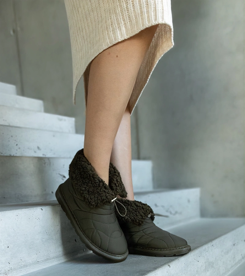 Zielone ocieplane śniegowce ze ściągaczem