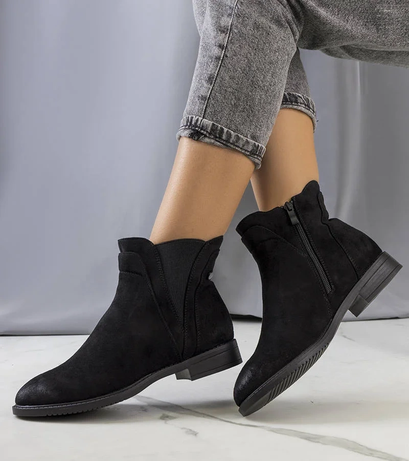 Czarne klasyczne botki