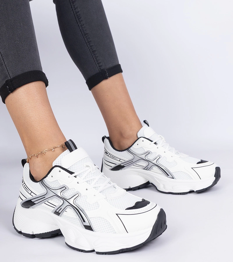 Hers Czarne sneakersy damskie na masywnej podeszwie