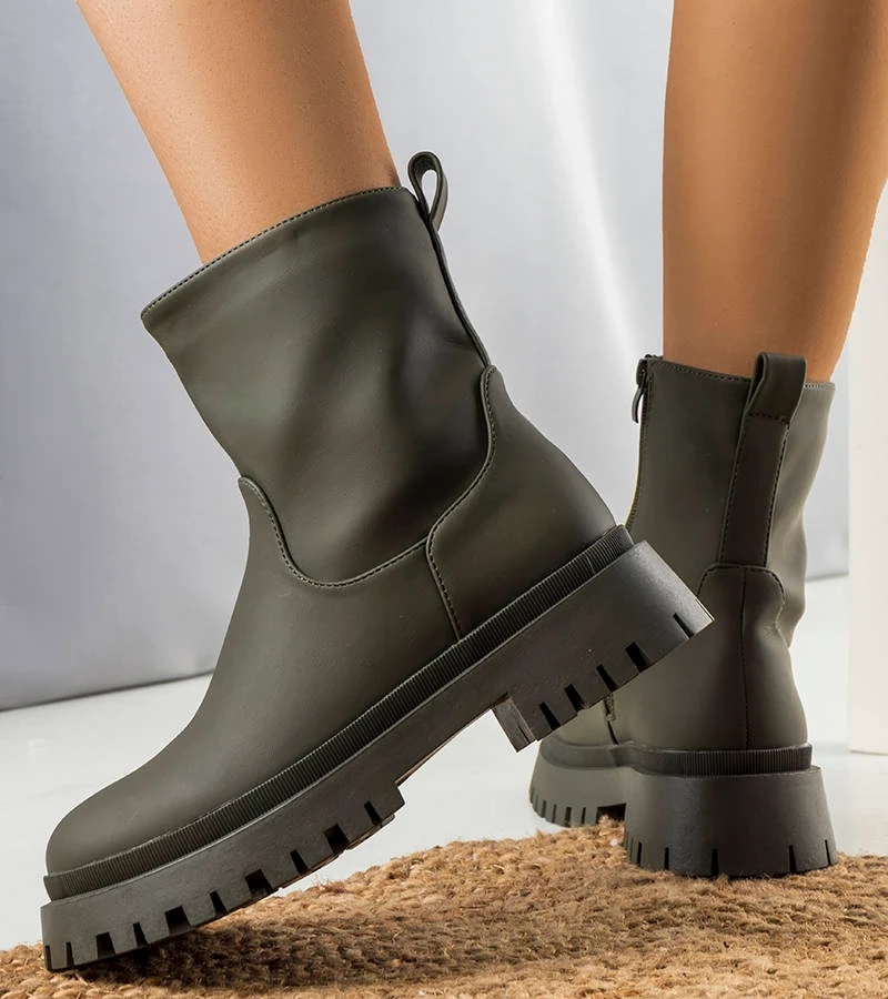 Zielone ocieplane botki matowe