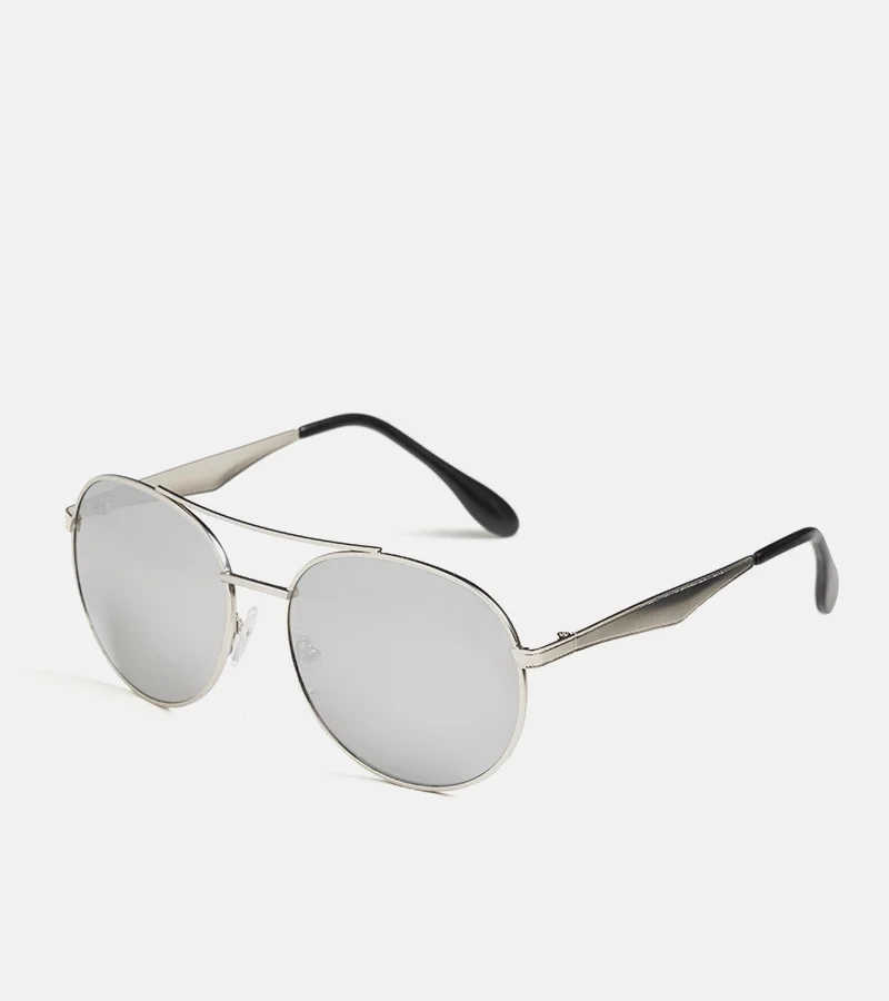 Srebrne okulary przeciwsłoneczne