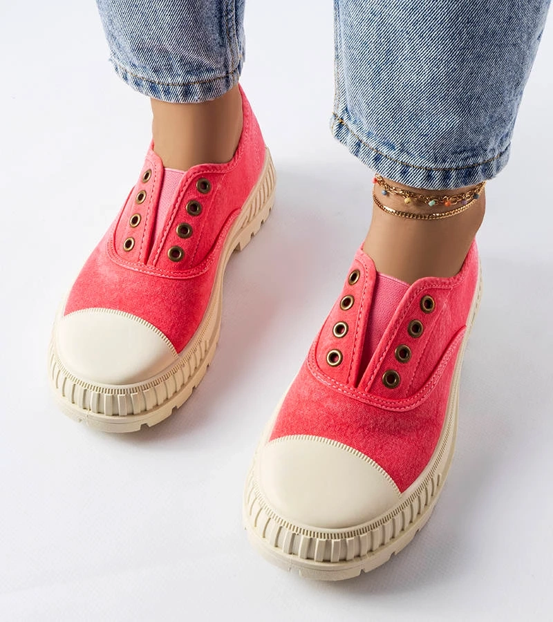 Ciemnoróżowe trampki na masywnej podeszwie