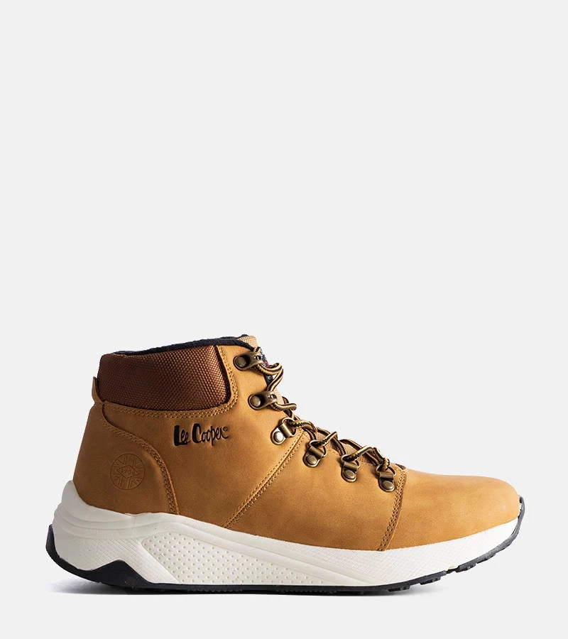 Brązowe ocieplane trapery LCJ-22-31-1452M