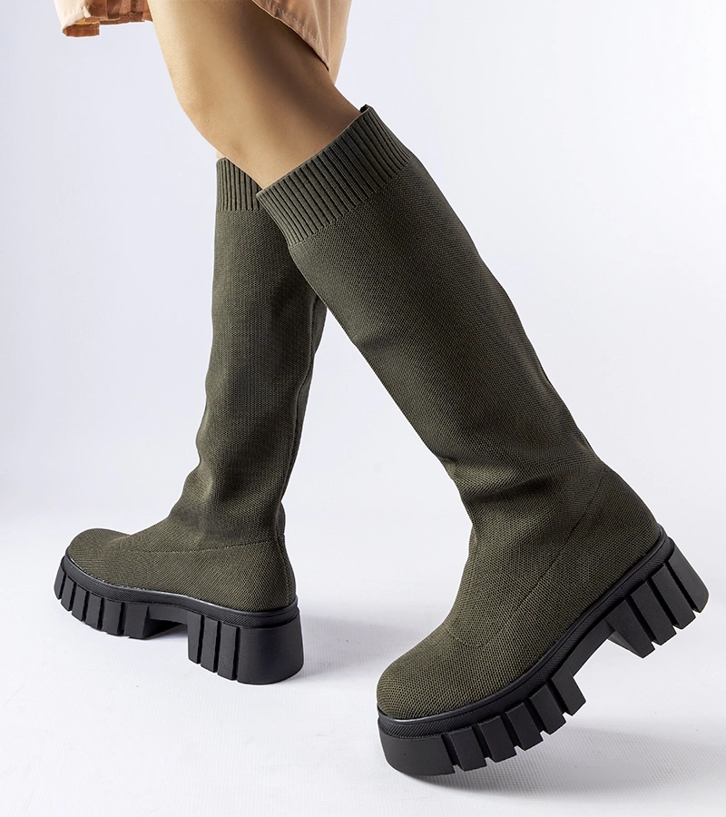 Zielone kozaki z elastyczną cholewką