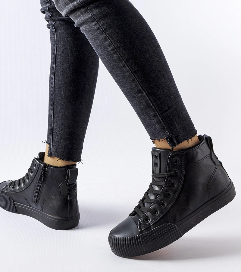 Czarne ocieplane trampki Big Star MM274020