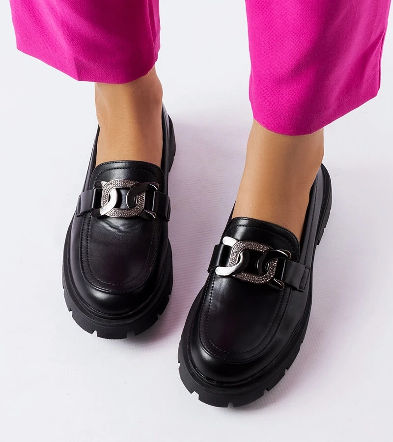 Czarne eleganckie mokasyny z cyrkoniami