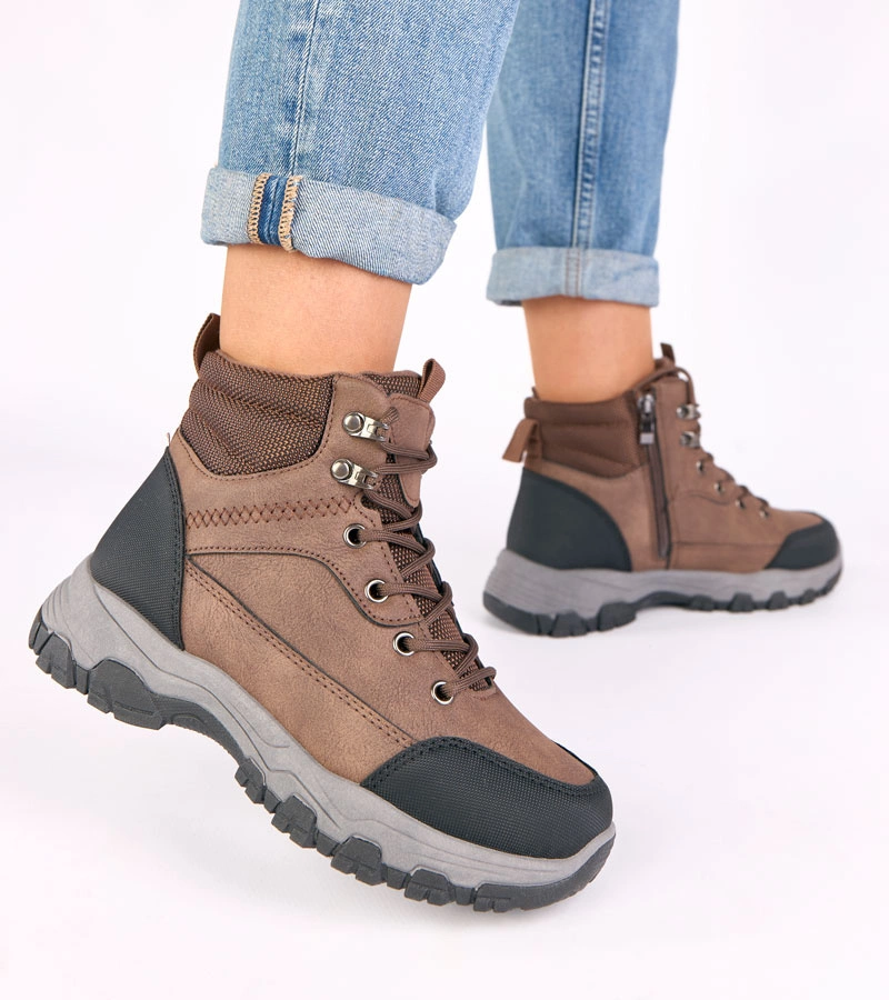 Hers Brązowe trapery na platformie ocieplane futerkiem