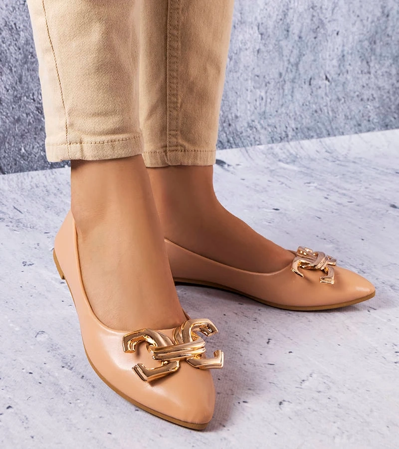 Ciemnobeżowe balerinki ze szpiczastym noskiem