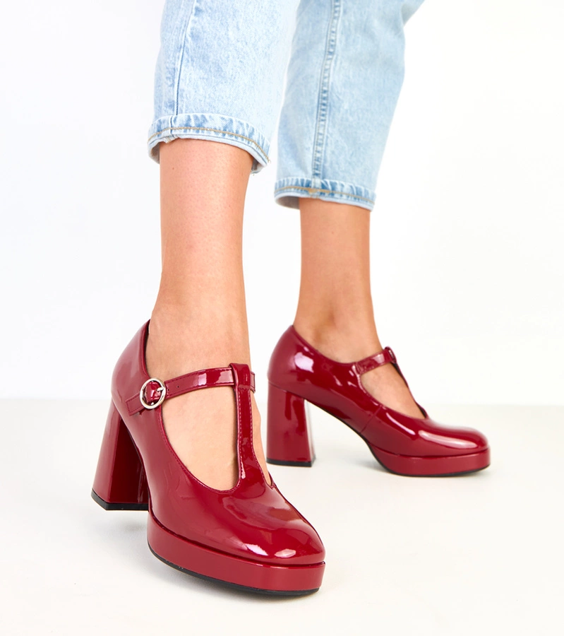 Hers Bordowe półbuty na słupku z zapięciem