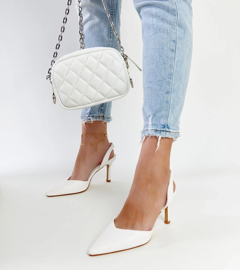 Białe szpilki z odkrytą piętą
