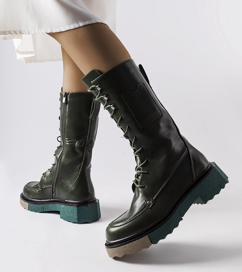 Zielone wysokie botki