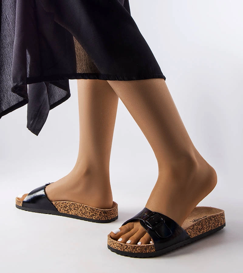 Czarne klapki Lee Cooper LCW-22-35-1167L