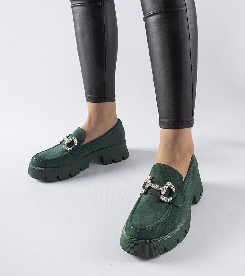 Zielone mokasyny z cyrkoniami