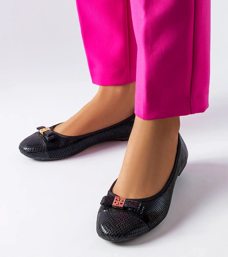 Czarne balerinki z kokardką