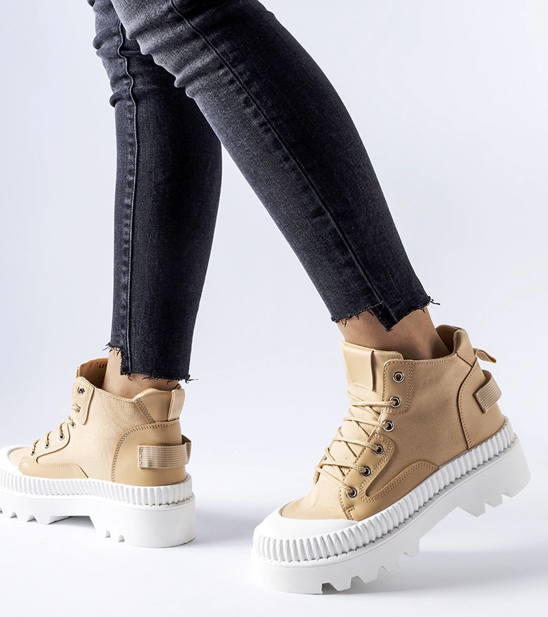 Ciemnobeżowe trampki za kostkę na platformie