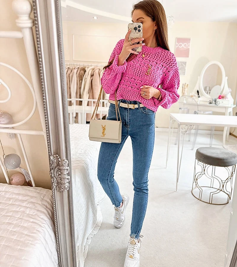 Niebieskie jeansy elastyczne slim z wysokim stanem i przetarciami