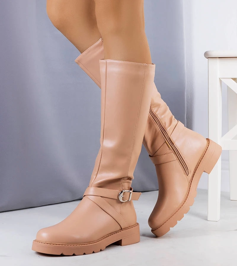 Brązowe ocieplane kozaki z eko-skóry