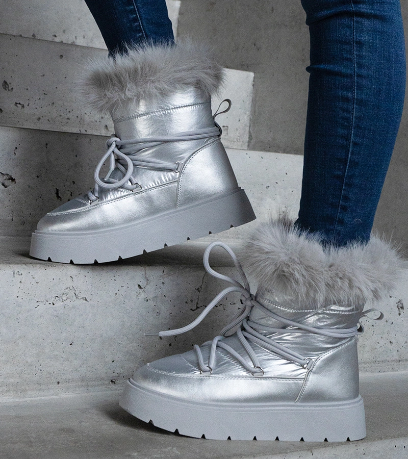 Srebrne ocieplane śniegowce z futerkiem