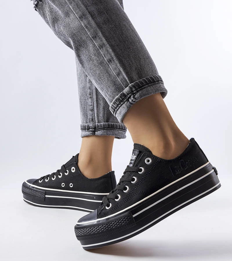 Czarne trampki Lee Cooper LCW-22-31-0843L