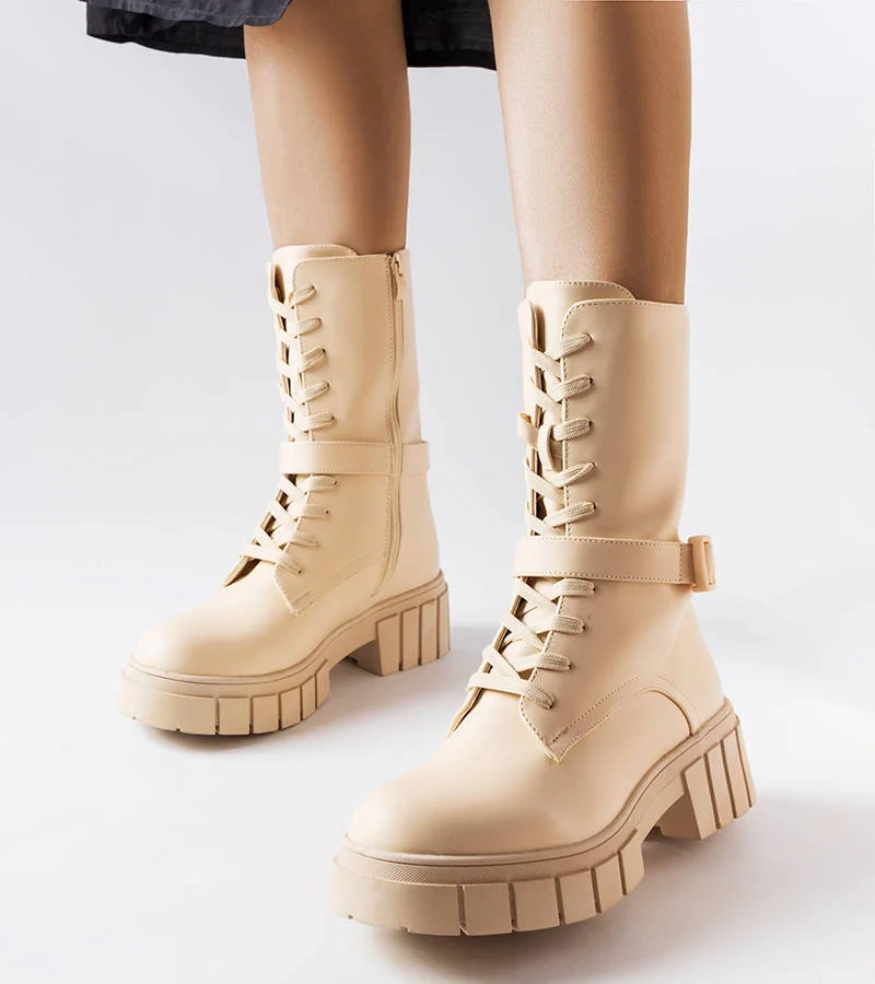 Beżowe sznurowane botki-workery