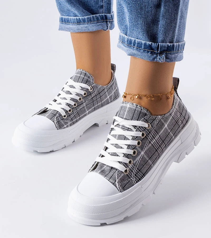 Trampki szare w kratkę