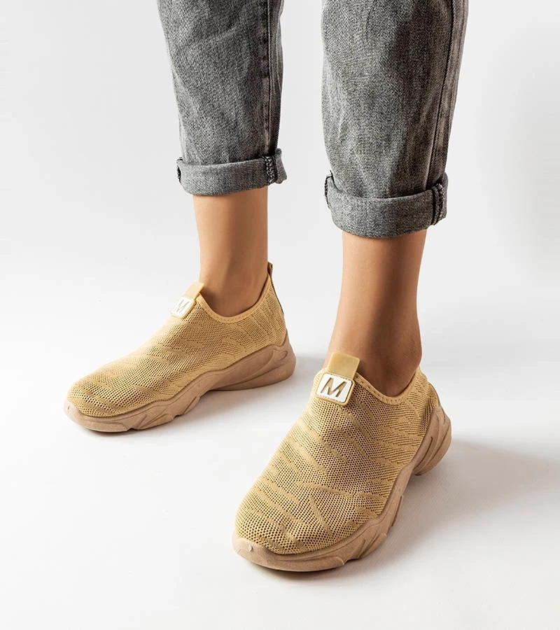 Hers Ciemnobeżowe materiałowe wsuwane sneakersy