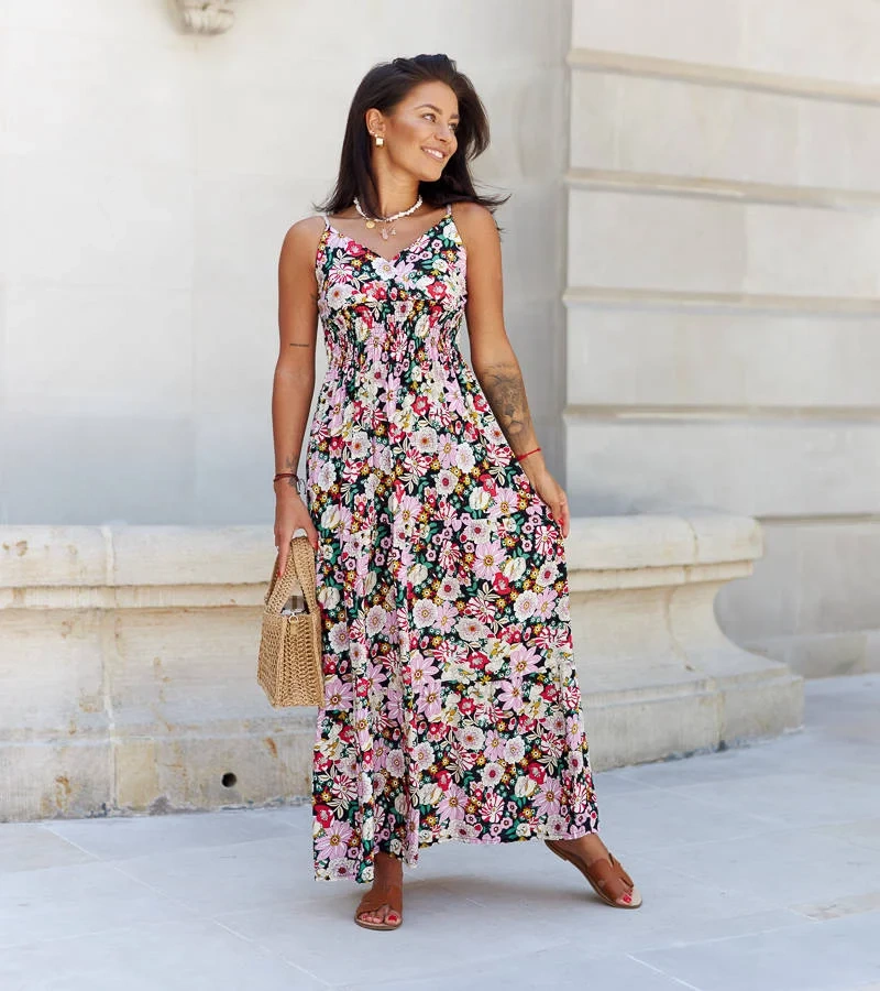 Zielona wzorzysta sukienka