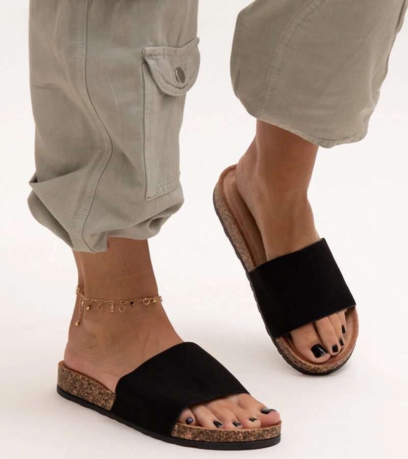 Klasyczne klapki na korkowej podeszwie