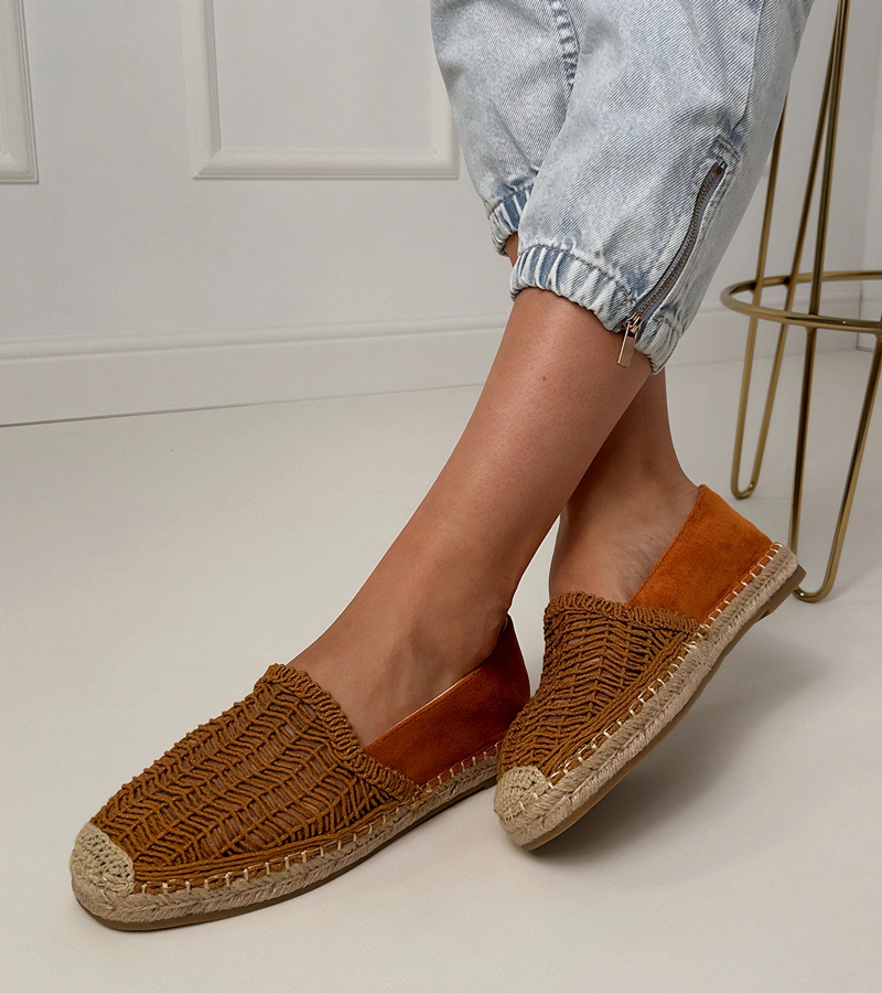 Hers Brązowe espadryle ażurowe na platformie