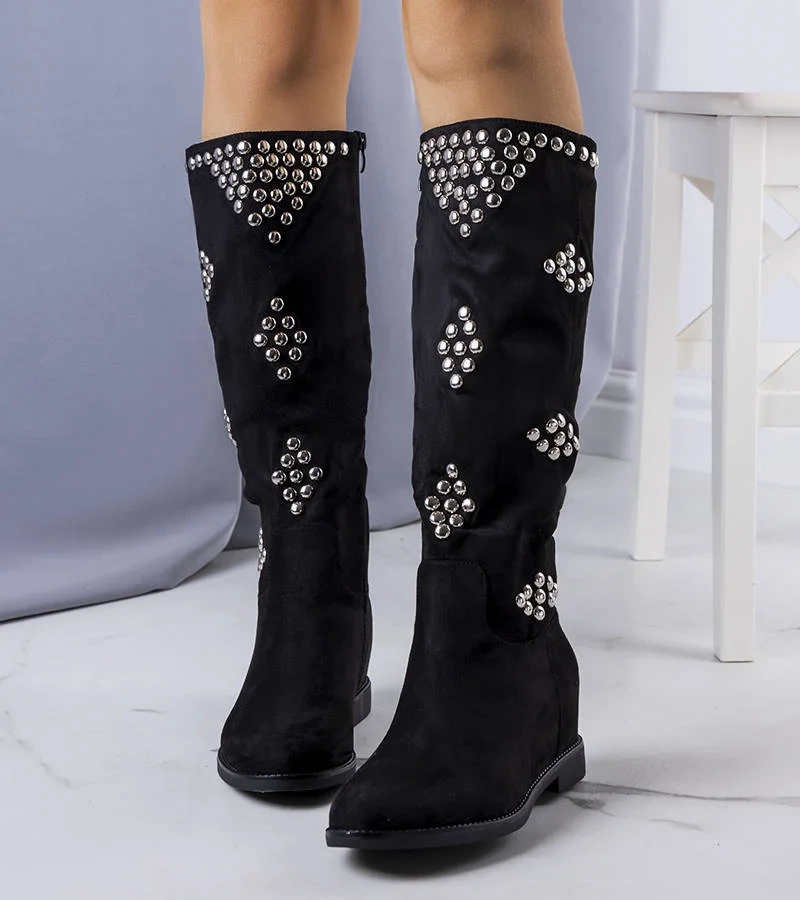 Czarne ocieplane kozaki na ukrytym koturnie