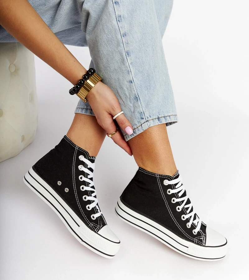 Czarne trampki za kostkę