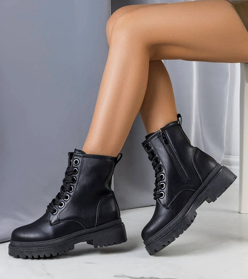 Czarne botki ocieplane