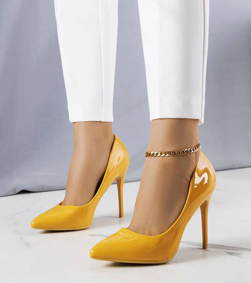 Pomarańczowe lakierowane szpilki