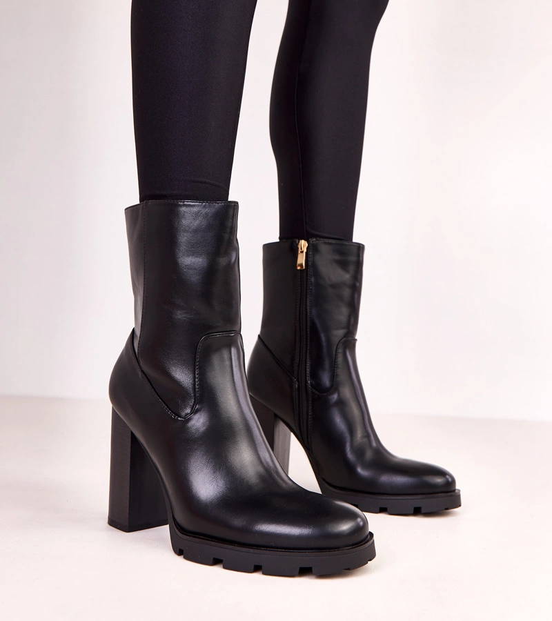 Hers Czarne botki damskie na słupku