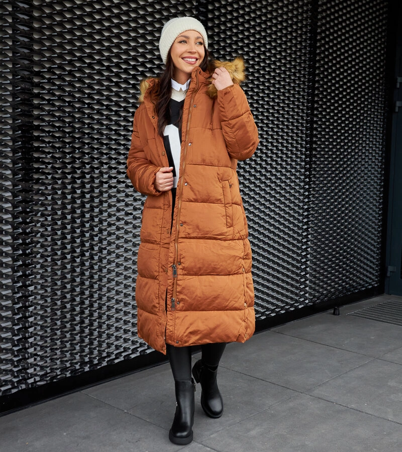 Ciemnobrązowe długa kurtka z odpinanym kapturem