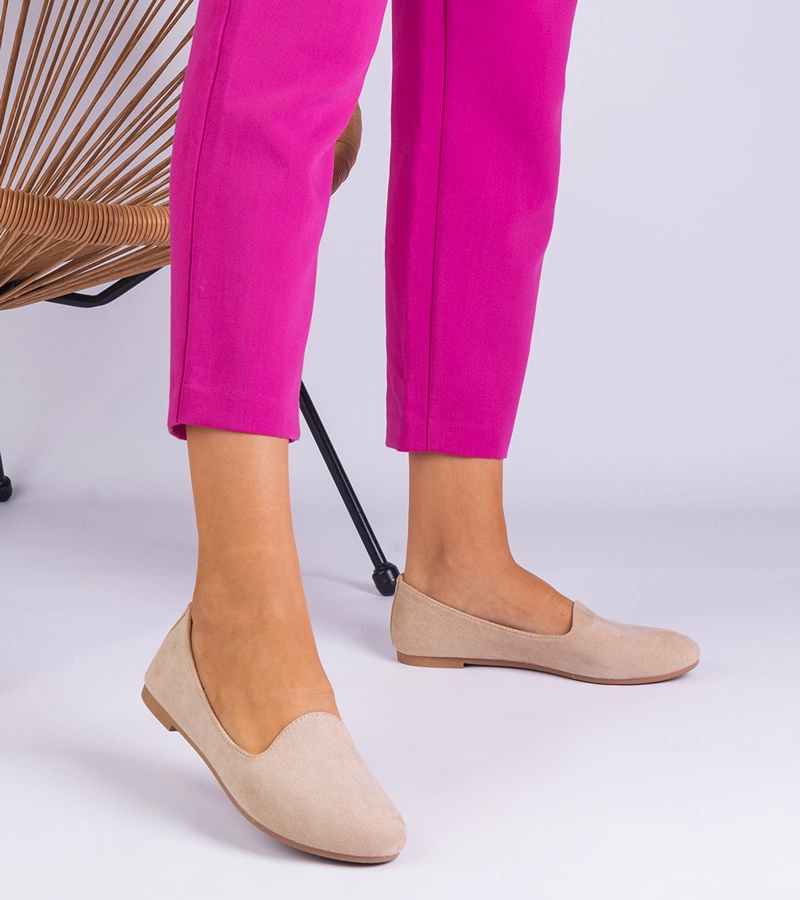 Hers baleriny damskie beżowe z ekozamszu klasyczne