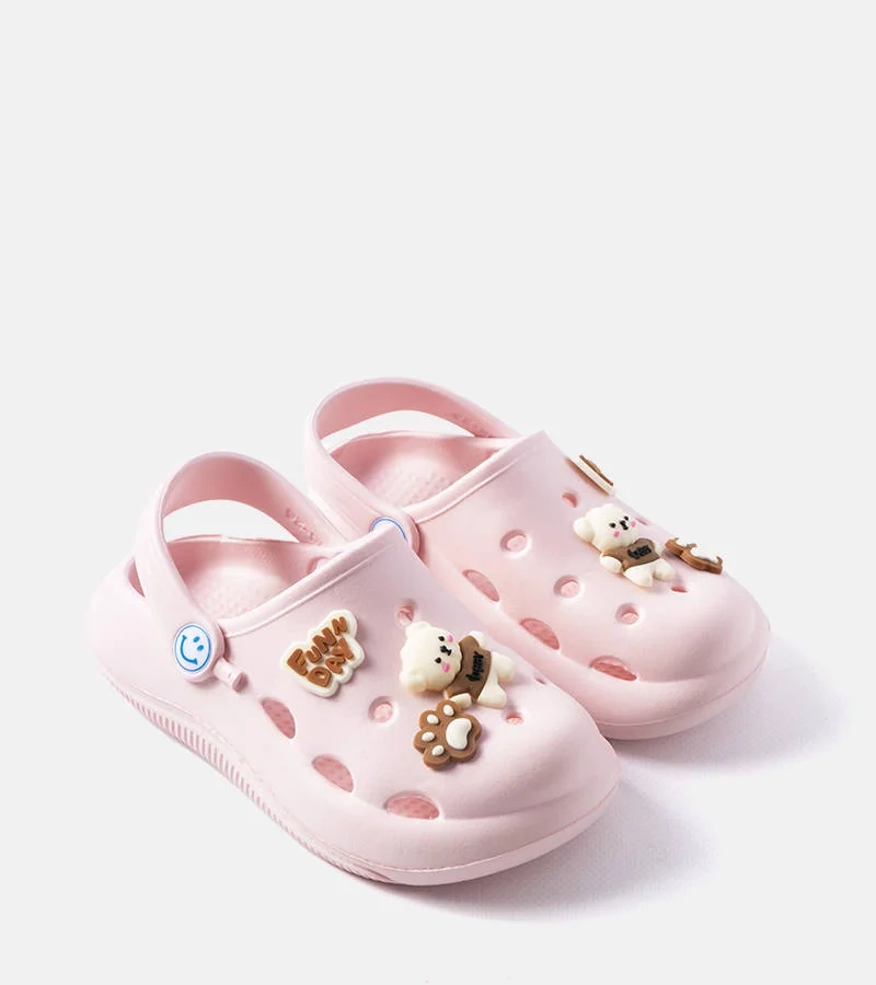 Różowe klapki z pianki z zakrytym noskiem