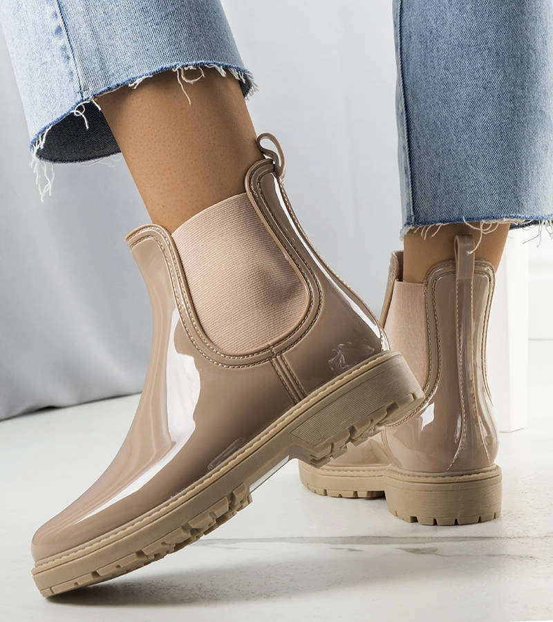 Beżowe kalosze damskie