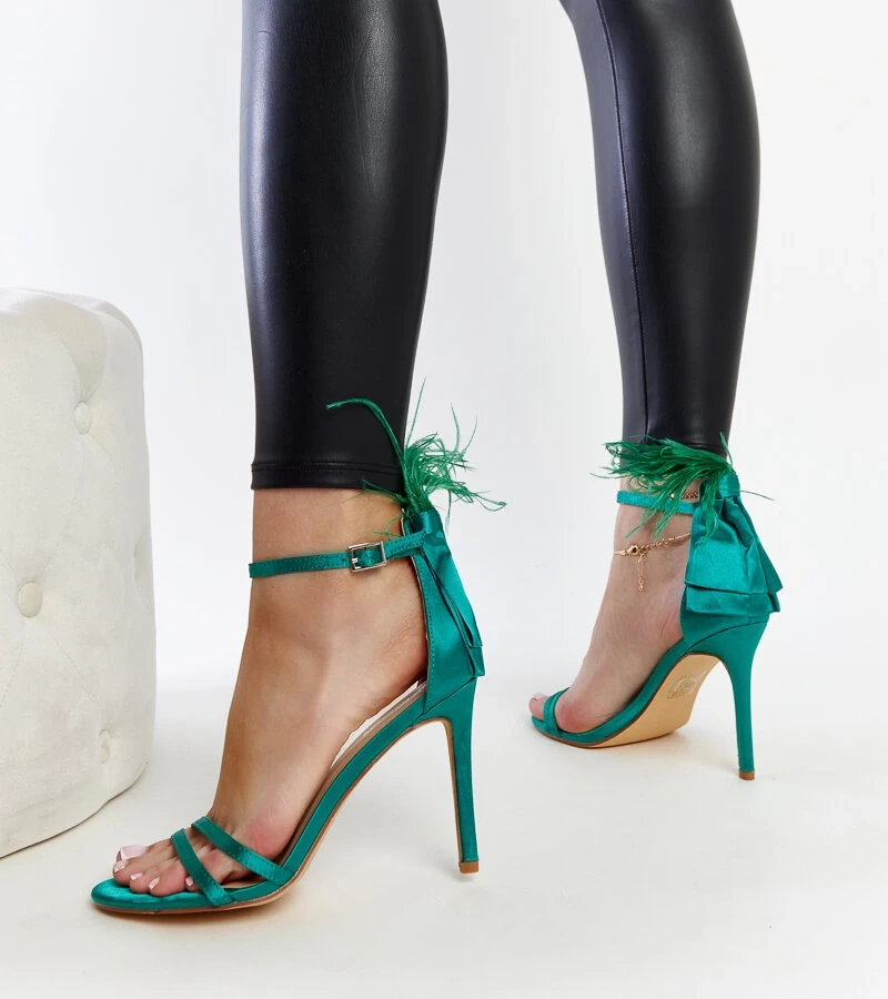 Hers Zielone sandałki z piórami
