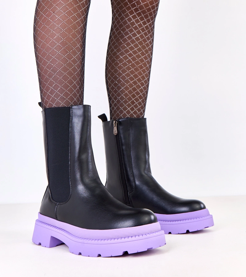 Hers Czarne botki na fioletowej podeszwie
